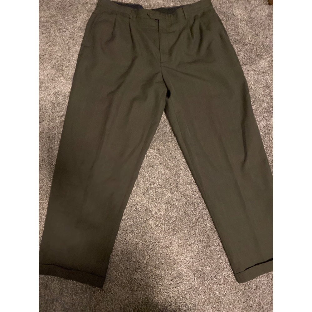 Liz Claiborne green pleated business work pants